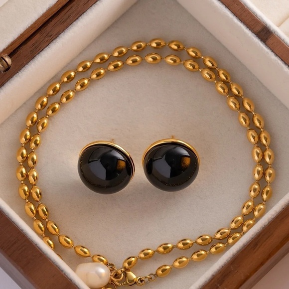 18K Gold Plated Black Agate Stud Earrings - Picture 2 of 9